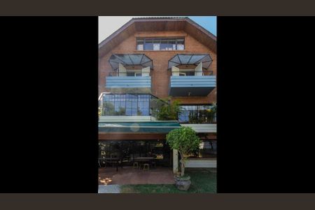 Casa de condomínio à venda com 450m², 3 quartos e 5 vagas