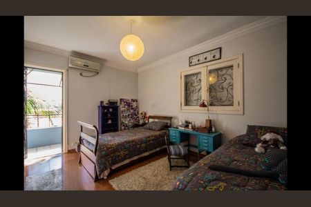 Casa de condomínio à venda com 450m², 3 quartos e 5 vagas