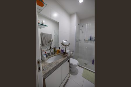 Apartamento para alugar com 79m², 2 quartos e 1 vaga Apartamento para alugar com 79m², 2 quartos e 1 vagaBanheiro