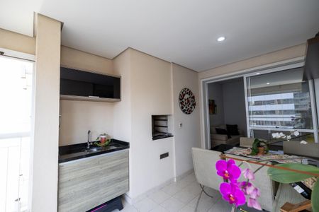 Apartamento para alugar com 79m², 2 quartos e 1 vaga Apartamento para alugar com 79m², 2 quartos e 1 vagaVaranda