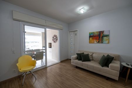 Sala de apartamento para alugar com 2 quartos, 79m² em Empresarial 18 do Forte, Barueri
