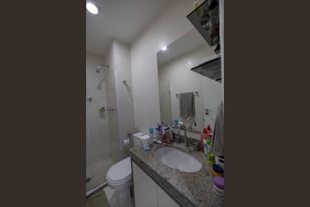 Apartamento para alugar com 79m², 2 quartos e 1 vaga Apartamento para alugar com 79m², 2 quartos e 1 vagaBanheiro da Suite