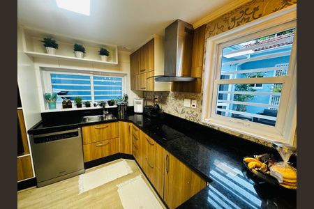 Casa à venda com 170m², 4 quartos e 3 vagasFoto 13