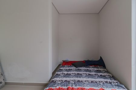 Quarto 2 de apartamento para alugar com 2 quartos, 50m² em Jardim Itapark Velho, Mauá