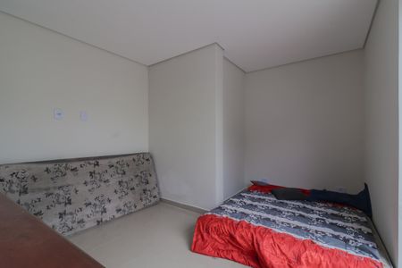 Quarto 2 de apartamento para alugar com 2 quartos, 50m² em Jardim Itapark Velho, Mauá