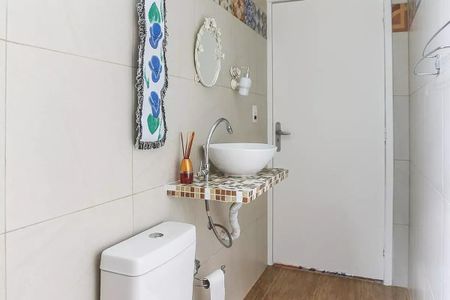 Casa à venda com 320m², 4 quartos e 2 vagas