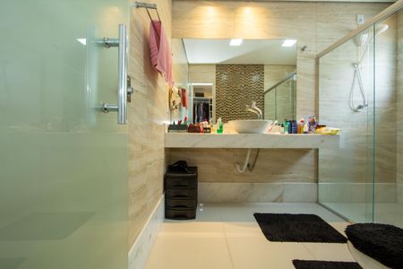 Casa à venda com 273m², 3 quartos e 2 vagas Casa à venda com 273m², 3 quartos e 2 vagasBANHEIRO3