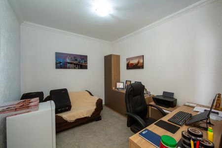 Casa à venda com 273m², 3 quartos e 2 vagas Casa à venda com 273m², 3 quartos e 2 vagasESCRITORIO