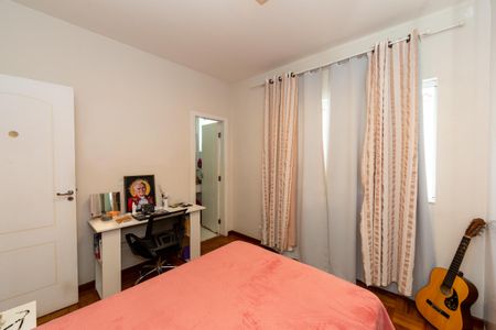 Casa à venda com 273m², 3 quartos e 2 vagas Casa à venda com 273m², 3 quartos e 2 vagasQUARTO3