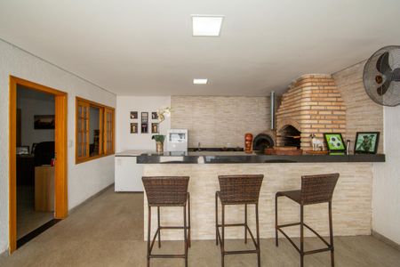 Casa à venda com 273m², 3 quartos e 2 vagas Casa à venda com 273m², 3 quartos e 2 vagasESPACO GOURMET