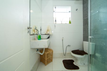 Casa à venda com 273m², 3 quartos e 2 vagas Casa à venda com 273m², 3 quartos e 2 vagasBANHEIRO1