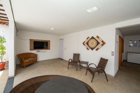 Casa à venda com 273m², 3 quartos e 2 vagas Casa à venda com 273m², 3 quartos e 2 vagasAREA LIVRE