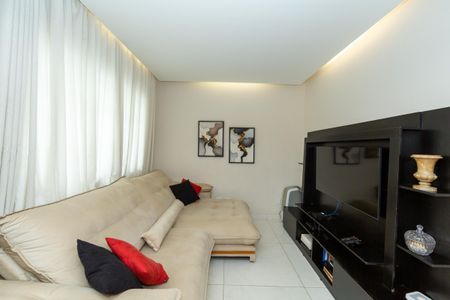 Casa à venda com 273m², 3 quartos e 2 vagas Casa à venda com 273m², 3 quartos e 2 vagasSALA