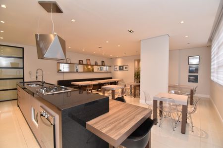 Apartamento para alugar com 90m², 2 quartos e 2 vagasÁrea comum - Salão de festas 