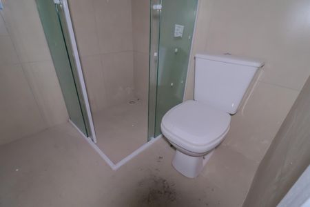Banheiro de apartamento para alugar com 1 quarto, 38m² em Jardim Itapark Velho, Mauá