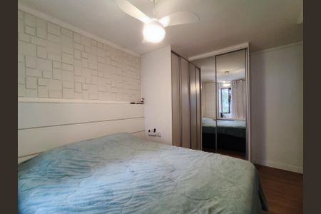 Apartamento à venda com 109m², 3 quartos e 2 vagas Apartamento à venda com 109m², 3 quartos e 2 vagasSuíte