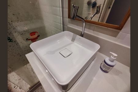 Apartamento à venda com 109m², 3 quartos e 2 vagas Apartamento à venda com 109m², 3 quartos e 2 vagasBanheiro social