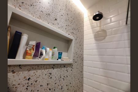 Apartamento à venda com 109m², 3 quartos e 2 vagas Apartamento à venda com 109m², 3 quartos e 2 vagasBanheiro social