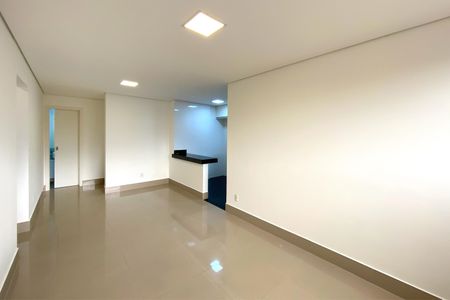 Sala de apartamento para alugar com 2 quartos, 65m² em Santa Efigênia, Belo Horizonte
