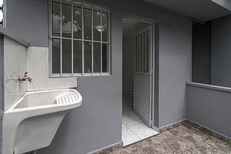 Casa para alugar com 26m², 1 quarto e sem vaga Casa para alugar com 26m², 1 quarto e sem vagaárea de serviço_4