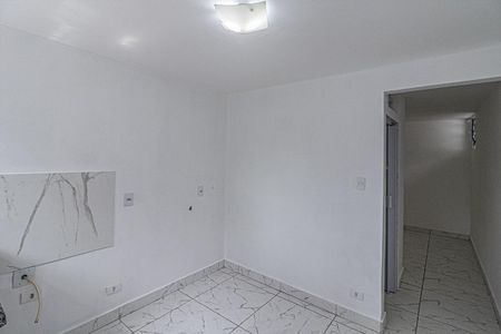 cozinha_1 de casa para alugar com 1 quarto, 26m² em Bosque da Saúde, São Paulo