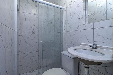 banheiro social_1 de casa para alugar com 1 quarto, 26m² em Bosque da Saúde, São Paulo