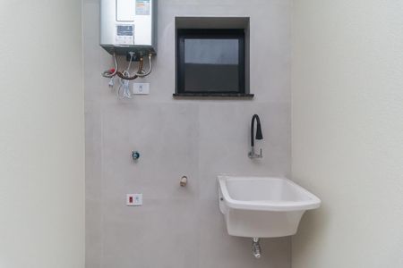 Casa para alugar com 83m², 2 quartos e 1 vagaÁrea de Serviço