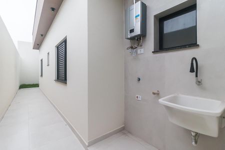 Casa para alugar com 83m², 2 quartos e 1 vagaÁrea de Serviço