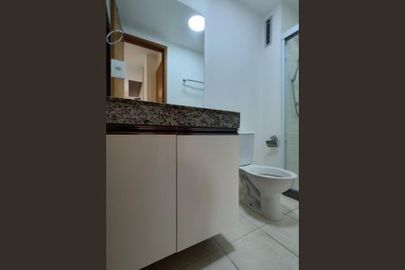 Apartamento à venda com 66m², 2 quartos e 1 vagaBanheiro da Suíte 1