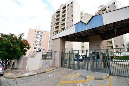Apartamento à venda com 67m², 3 quartos e 1 vagaFachada e portaria / Placa