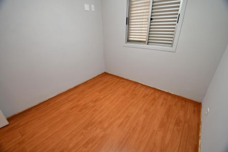 Apartamento à venda com 67m², 3 quartos e 1 vagaQuarto 2