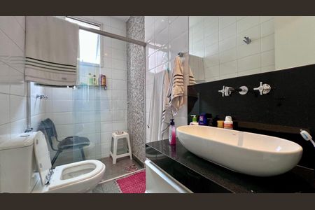 Apartamento à venda com 190m², 3 quartos e 2 vagasbanho