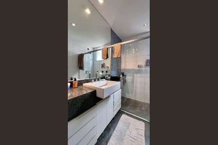 Apartamento à venda com 190m², 3 quartos e 2 vagasbanho