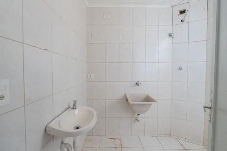Banheiro de kitnet/studio para alugar com 1 quarto, 31m² em Bela Vista, São Paulo