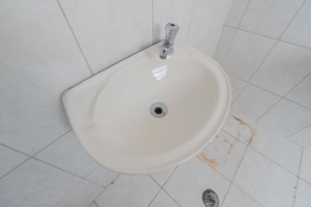 Banheiro de kitnet/studio para alugar com 1 quarto, 31m² em Bela Vista, São Paulo