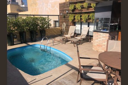 Apartamento à venda com 209m², 2 quartos e 3 vagasFoto 01