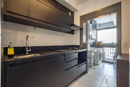 Sala/Cozinha de apartamento para alugar com 1 quarto, 47m² em Vila Anglo Brasileira, São Paulo