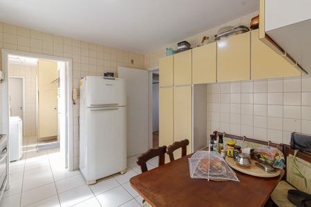 Apartamento à venda com 92m², 3 quartos e 2 vagasCozinha