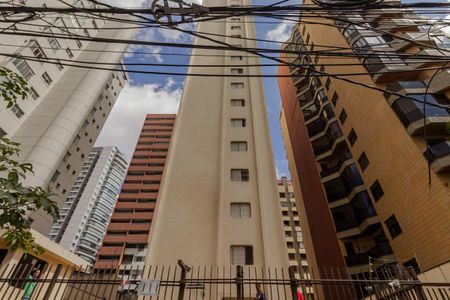 Apartamento à venda com 92m², 3 quartos e 2 vagasFachada