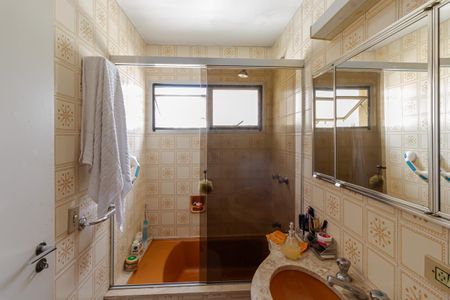 Apartamento à venda com 92m², 3 quartos e 2 vagasBanheiro da Suíte