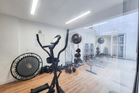 Apartamento à venda com 151m², 4 quartos e 2 vagas Apartamento à venda com 151m², 4 quartos e 2 vagasÁrea comum - Academia