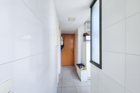 Apartamento à venda com 151m², 4 quartos e 2 vagas Apartamento à venda com 151m², 4 quartos e 2 vagasÁrea de Serviço