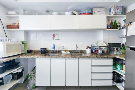 Apartamento à venda com 151m², 4 quartos e 2 vagas Apartamento à venda com 151m², 4 quartos e 2 vagasCozinha