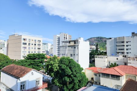Apartamento à venda com 151m², 4 quartos e 2 vagas Apartamento à venda com 151m², 4 quartos e 2 vagasVista