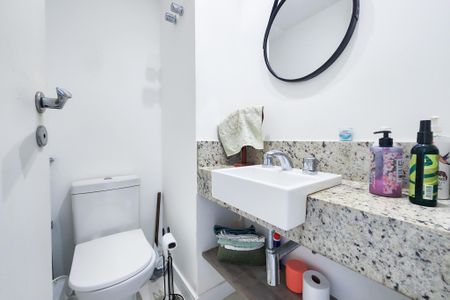 Apartamento à venda com 151m², 4 quartos e 2 vagas Apartamento à venda com 151m², 4 quartos e 2 vagasLavabo