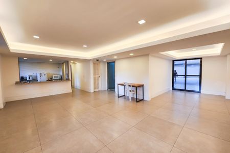 Apartamento à venda com 151m², 4 quartos e 2 vagas Apartamento à venda com 151m², 4 quartos e 2 vagasÁrea comum - Salão de festas