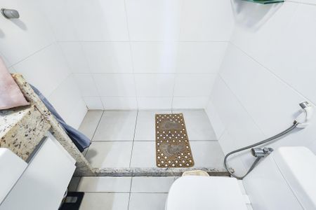 Apartamento à venda com 151m², 4 quartos e 2 vagas Apartamento à venda com 151m², 4 quartos e 2 vagasBanheiro da Suite 3