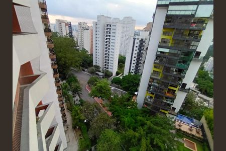 Apartamento à venda com 107m², 3 quartos e 2 vagasFoto 01