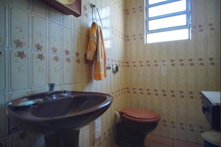 Lavabo de casa à venda com 3 quartos, 600m² em Bom Jesus, Porto Alegre