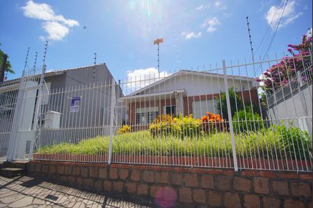 Casa à venda com 600m², 3 quartos e 3 vagasFachada Externa